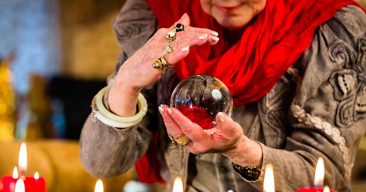 boule de cristal - bon voyant - ELEMIAH VOYANCE 08.99.96.90.99