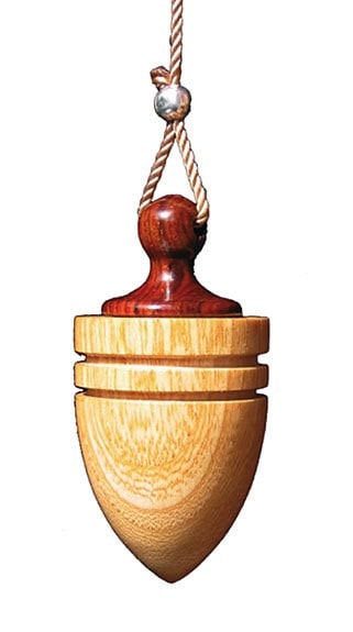 Les pendules en bois ELEMIAH VOYANCE 08.99.96.90.99